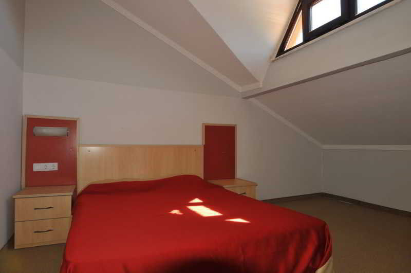 Carna Garden Hotel Side Bagian luar foto